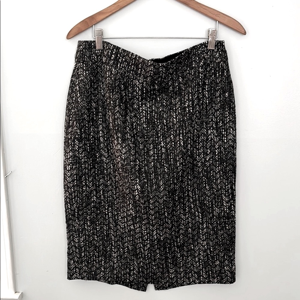 J Crew no. 2 Pencil Tweed pencil 
Black and White Women's Skirt‎ Size 10